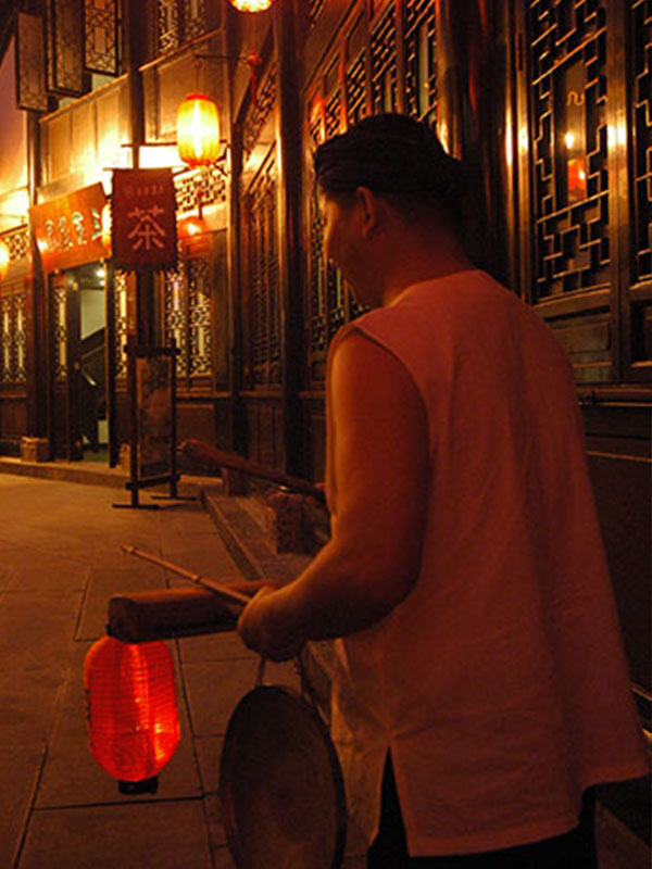 打更人